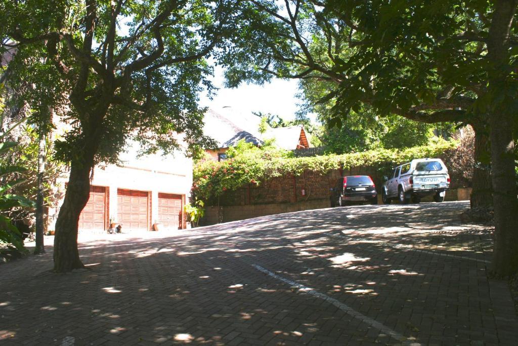 Columbus Guest House Mbombela Exterior photo